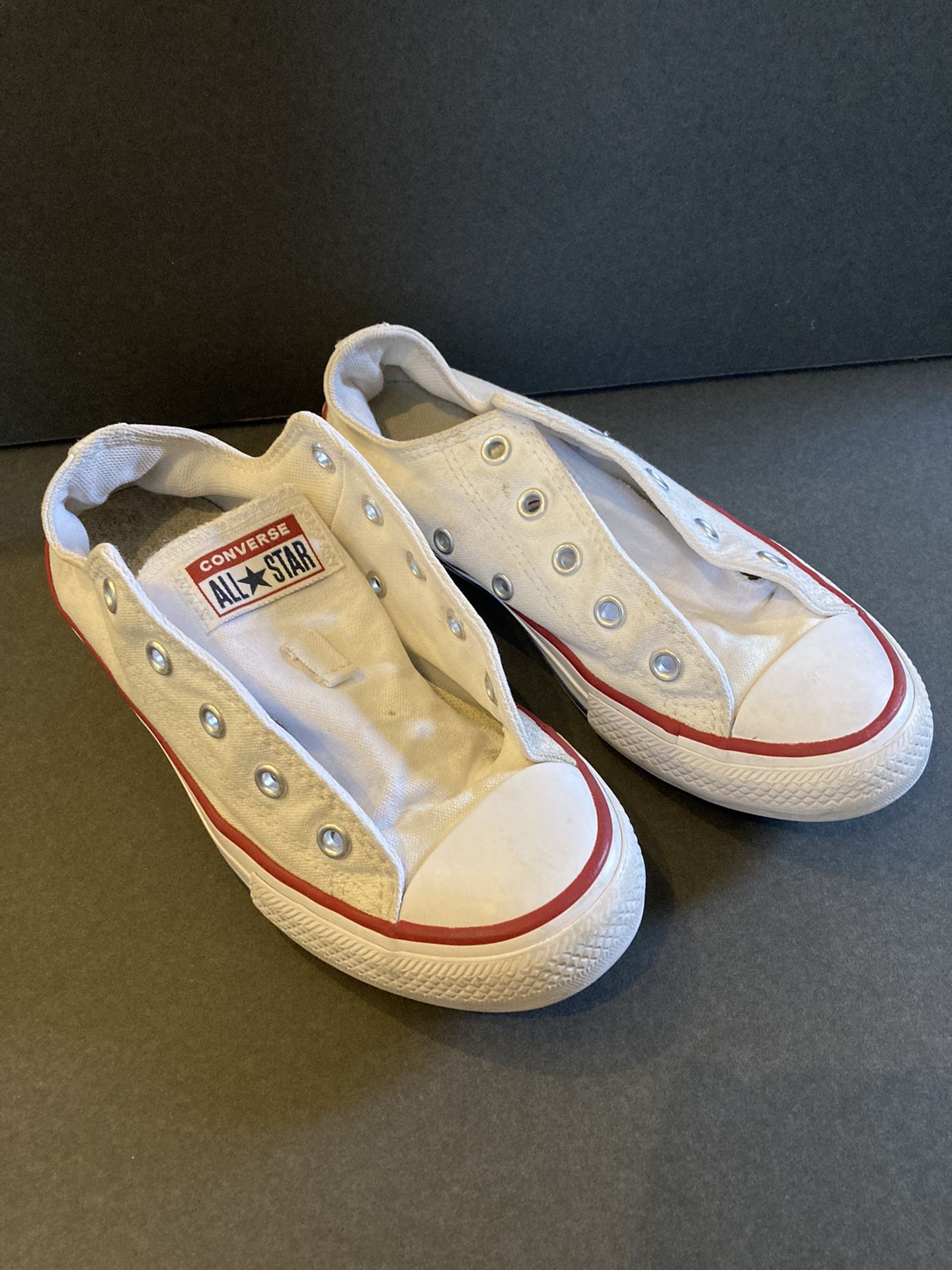Girls Size 2 All Stars Converse Chuck Taylor