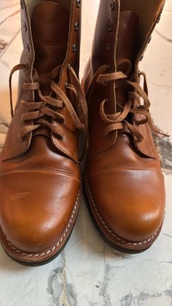 Dr. Marten Leather Boots 8 Lacing Eyes