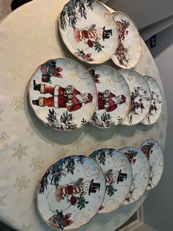 Williams Sonoma Christmas Holiday Dessert Plates Set