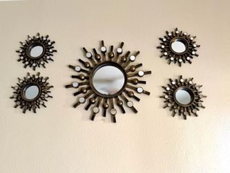 Set of 5 Sunburst Wall Mirrors Bronze