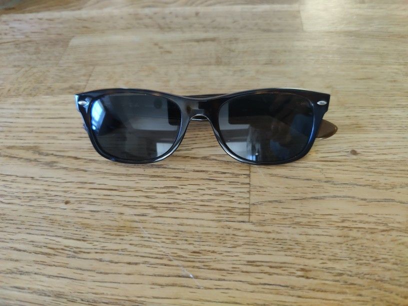 Ray-Ban New Wayfarer Sunglasses
