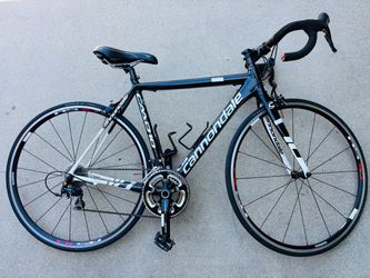 Cannondale CAAD10 52cm Road Bike - Lightweight Aluminum - Shimano 105 - FSA Gossamer Crank
