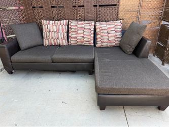 Bob's Discount Furniture Skylar Chocolate 2 piece Sectional details in the description and photos