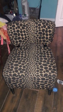 Giraffe chair and ottoman