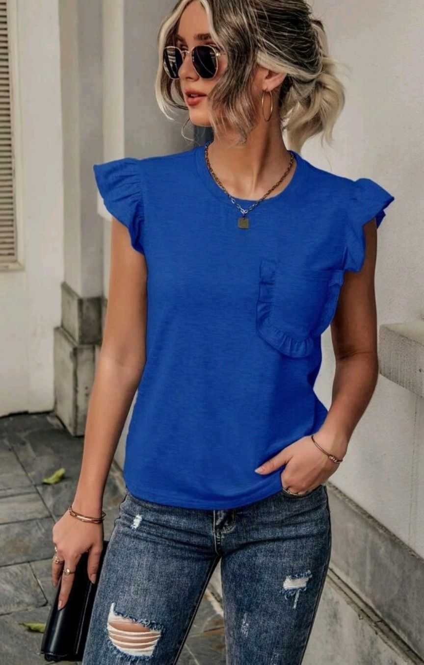 Ruffle Trim Pocket Patched Tee