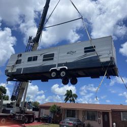Sheds Relocated, Movemos Casita De Patio Container Rv Trailer Crane 
