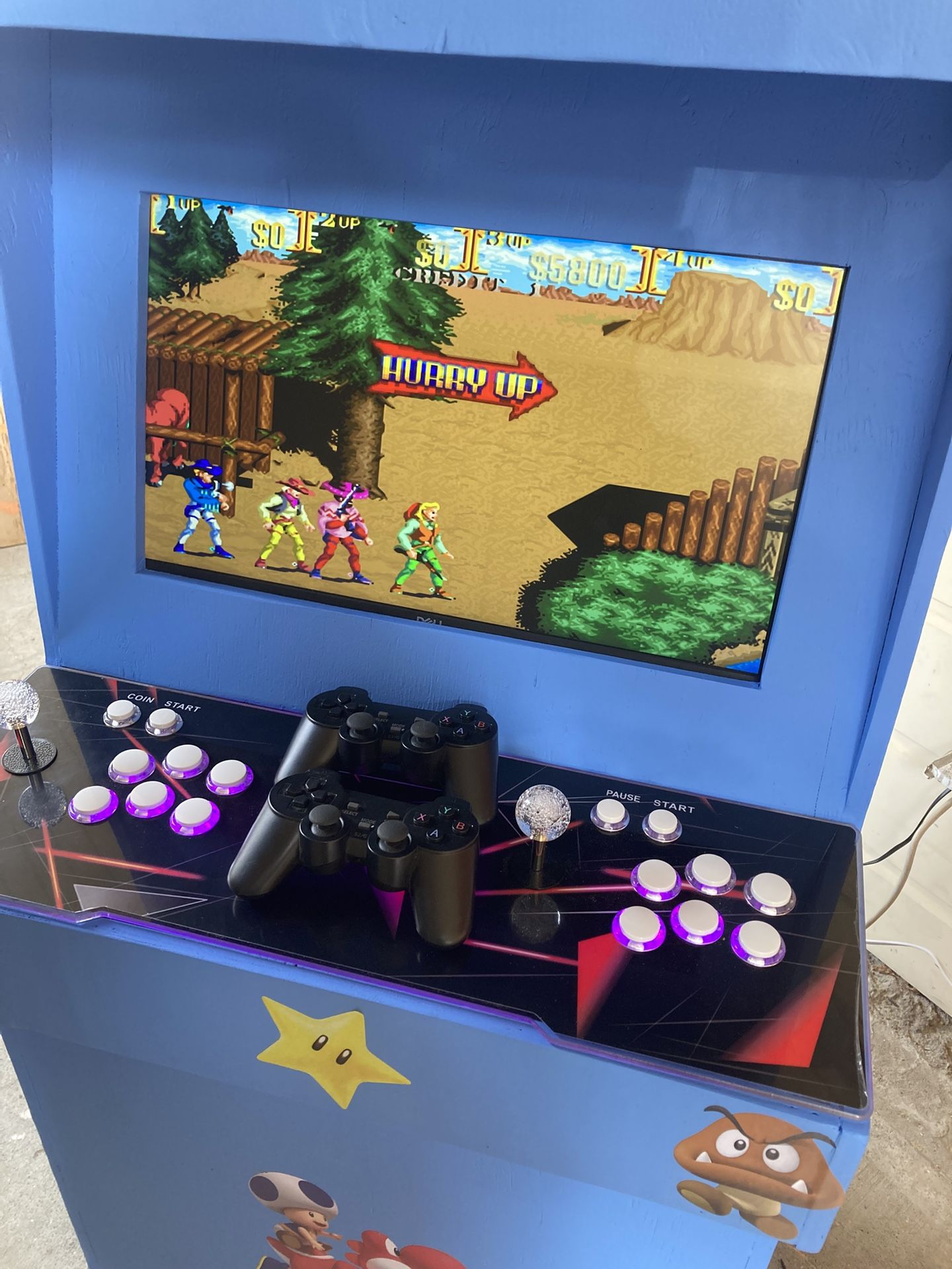 4 Players Arcade