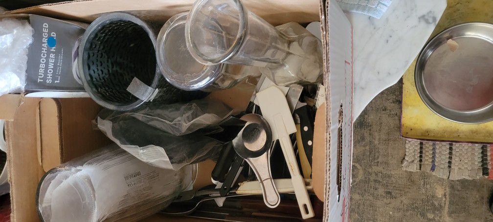 FREE Box Of Vases And Kitchen Ware