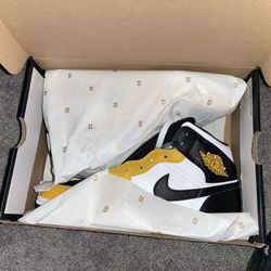 Nike Mid Black And Yellow 