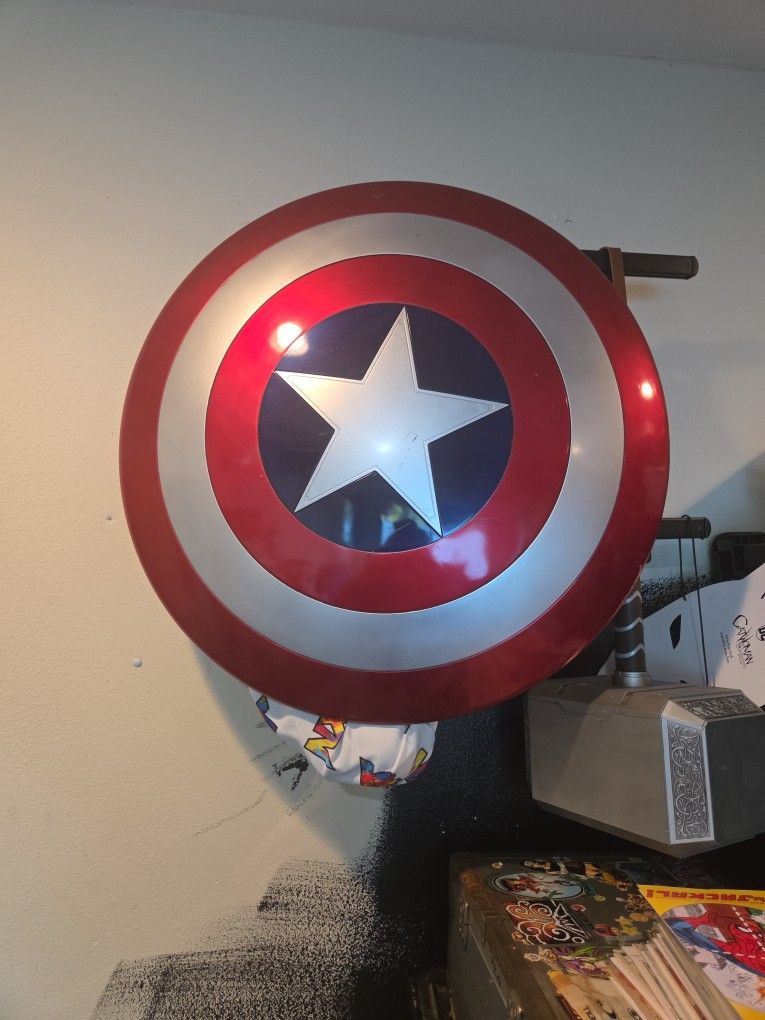 SHIELD CAPTAIN AMERICA