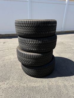 Set of 4 Michelin Winter Tires - 265/50R20