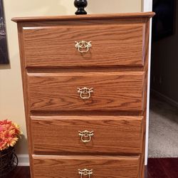 Wood 4-Drawer Dresser