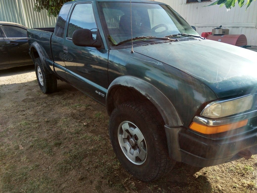 Chevy S10 ZR2 4x4