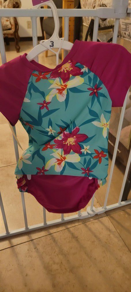Kids Swiming CIRCO 2 Piece New TAGS UPF 50+ Floral 🩱2 Pcs Swimsuit 3T Girls Hot PINK WITH Flora Print