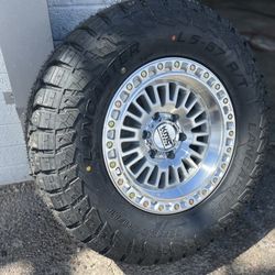 17x8.5 Kmc Aztec Wheels With New Tires 6x139
