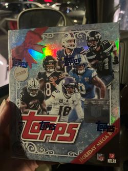 2026 Topps NFL Holiday Mega Box