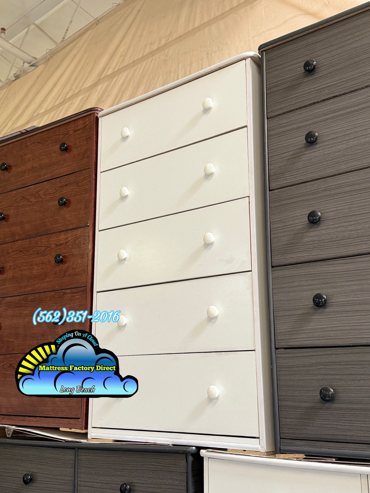 Double Knob Jumbo White Five Drawer Chest Dresser