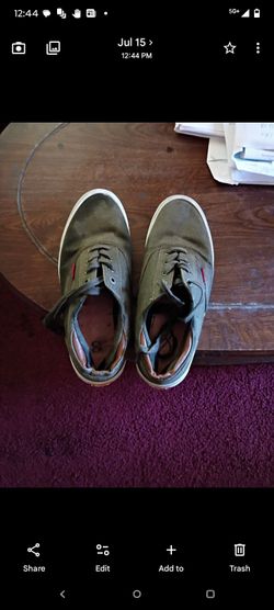 Levi's shoes size 8 5 bucks