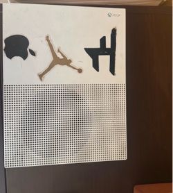 Xbox one S( used need gone give best offer)