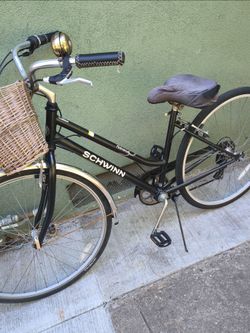 SCHWMIN ADMIRAL MEDIUM STEEL HYBRID 7 SPD NEW REAR TIRE BIKE RIDES GREAT 💯