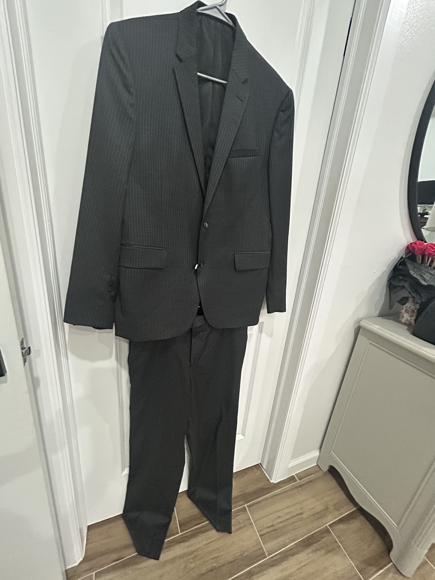 Traje completo de venta en Mission Texas