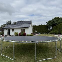 14’ Trampoline $50