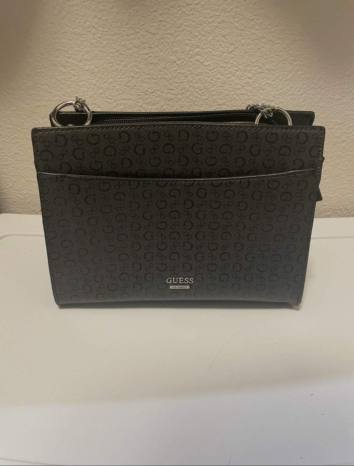 GUESS Black Shoulder Bag