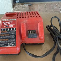 Milwaukee m18 m12 combo charger 