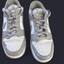 Men’s Nike Dinks size 8.5