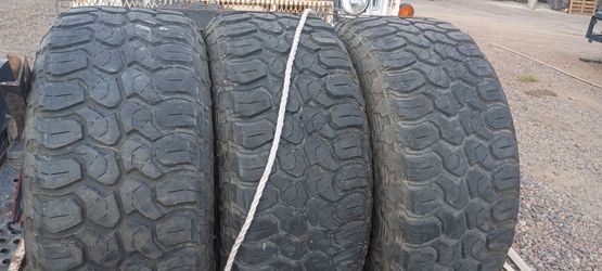 4) 37/13.50/22 tires with 80 percent tread