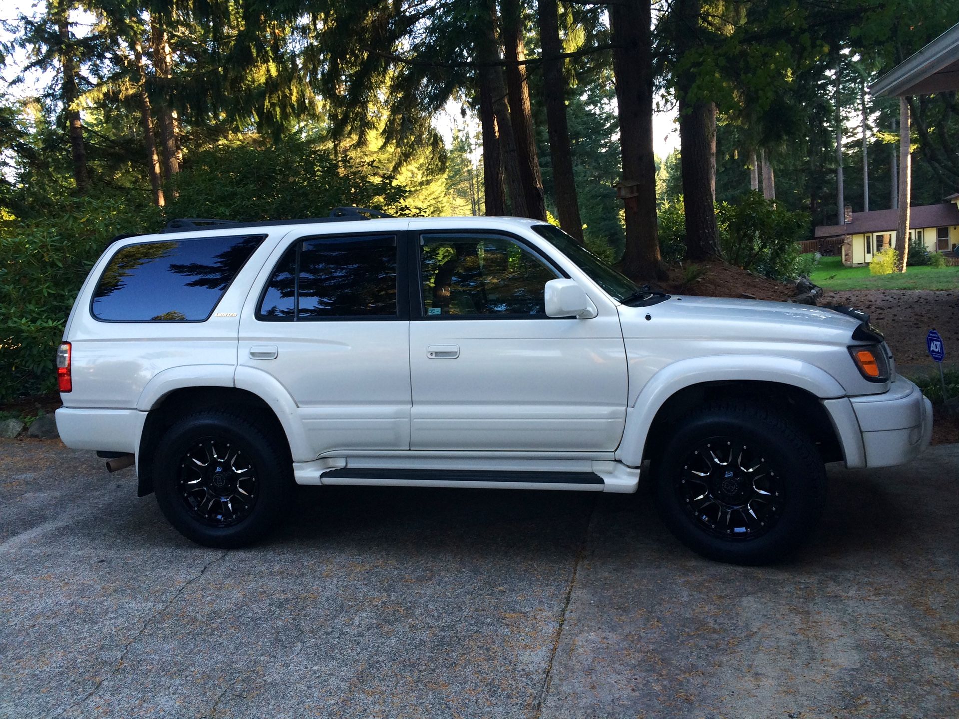 Stunners! Black Rhino 18” Sierra Alloy Wheels and Les Schwab Back