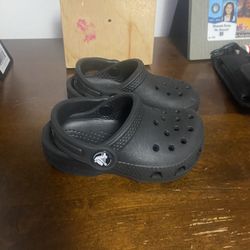 Crocs For Toddlers Used