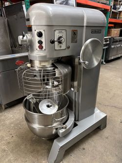 Hobart 60 Quart Mixer H-600T Like New OEM NSF USA 230v 1 Ph 2HP Mint The Bedt Online Anywhere!!!! Delivery Available Works like new!!!