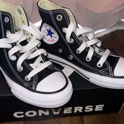 CONVERSE Chuck Taylor All Star High Top Shoes New Kids Size 11