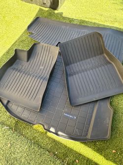 Tesla model 3 floor liners weather tech