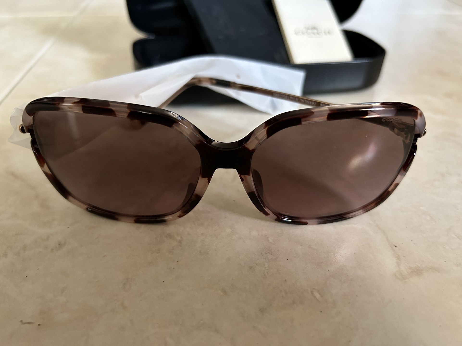 Coach Sunglasses Brand New/Never Worn - radharamanexports.com