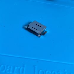 OEM iPhone 11 SIM reader