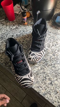 Retro 11 zebra rare hard to find