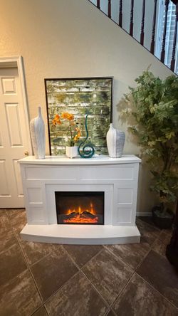 Beautiful white fireplace /tv stand in excellent condition 54” inches long