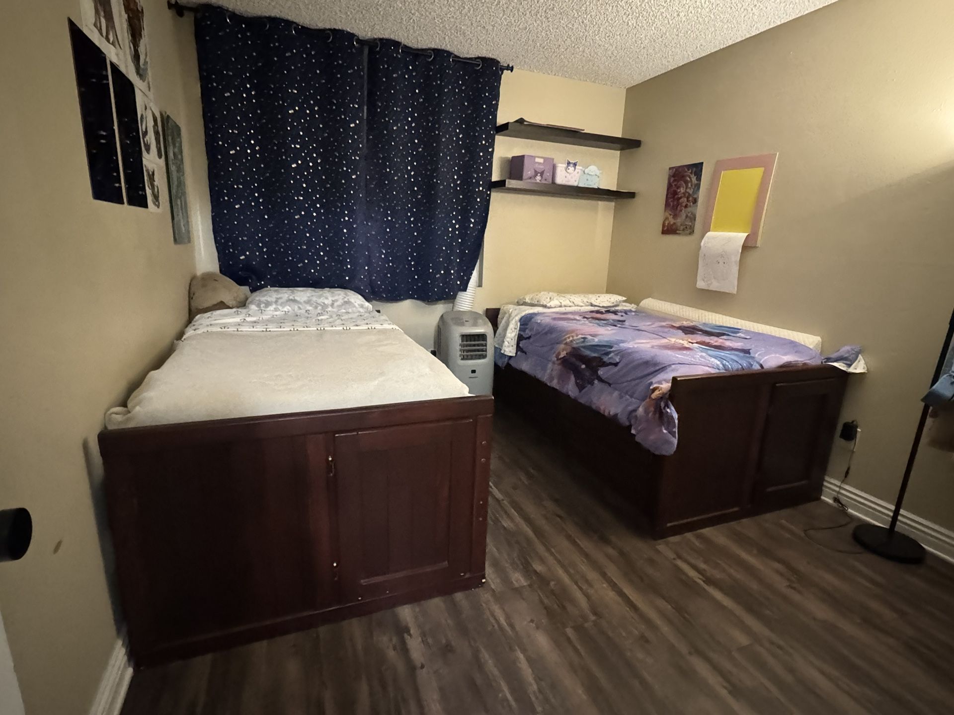 Trundle bed Set - Extra Storage