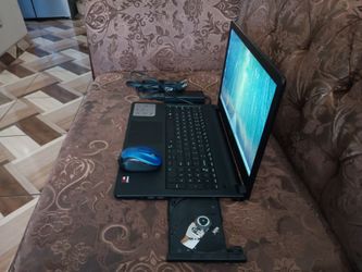 Laptop Dell Inspiron 5555-AMD-A8-7410 R5-8gb ram-128gb HD SSD sólido-go-od for stu-dents.