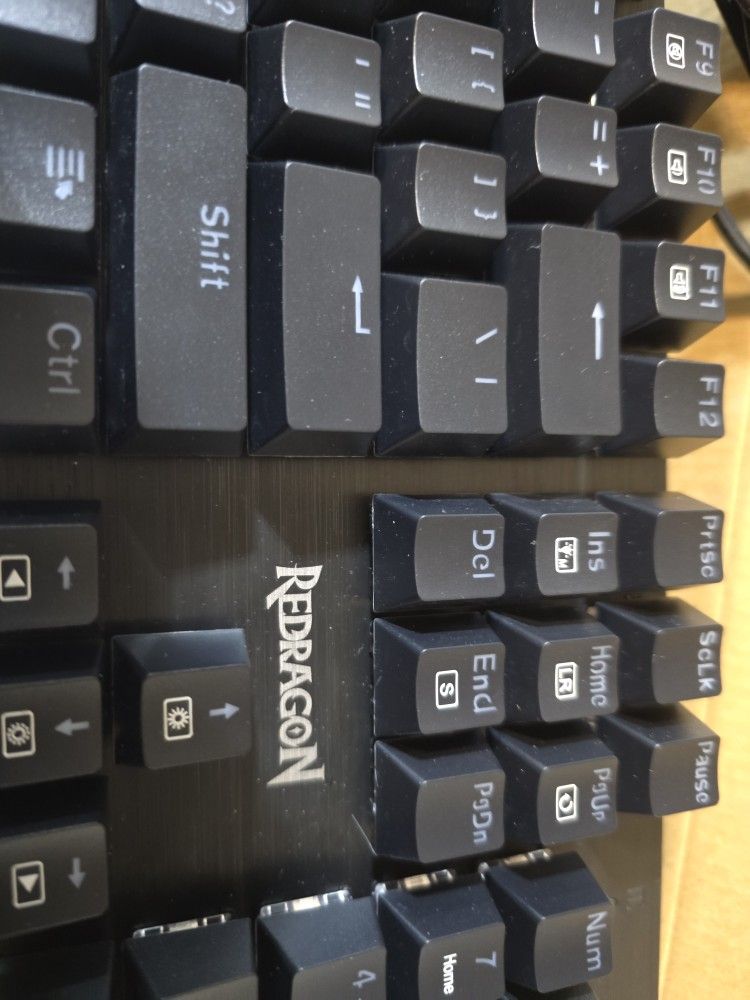 Sindri Gaming Keyboard Mechanical Reddragon K671 Model 321