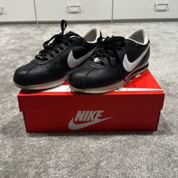 Nike Cortez MS: 9