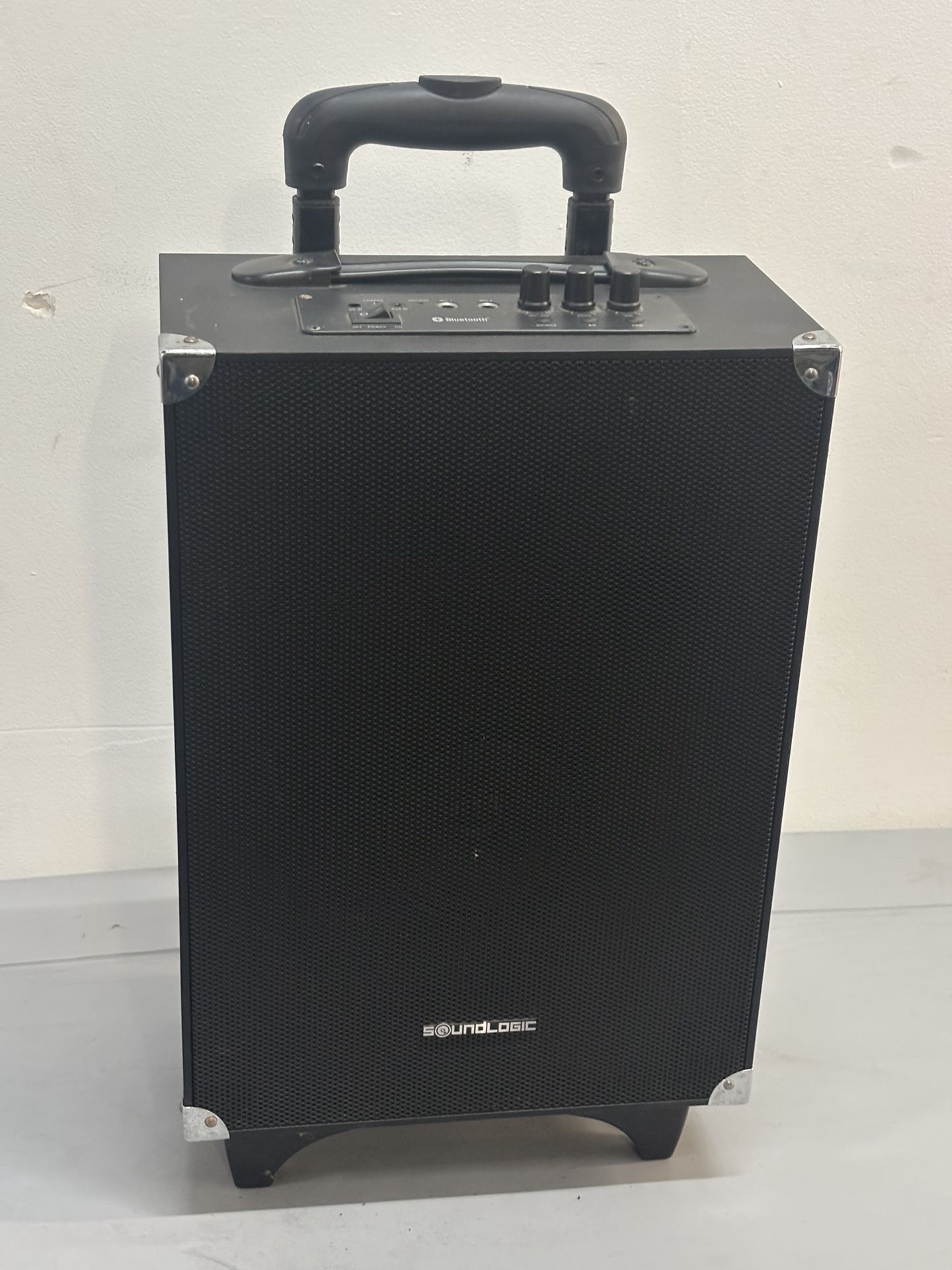 Sound logic portable speaker