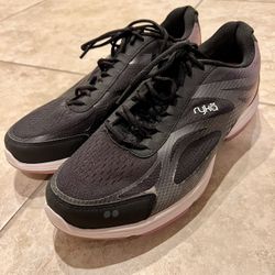 Ryka Devo Plus 2 Womenās Athletic Shoes - Size 11M