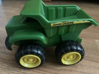 John deer toy truck