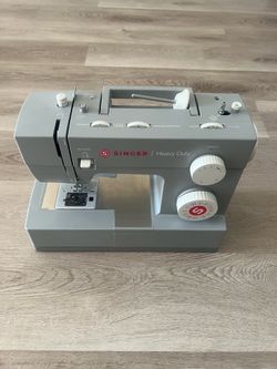 Singer Heavy Duty HD4452 Sewing Machine