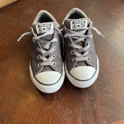 Boys Converse  4y