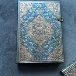 **Paperblanks Collection Diary Books