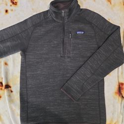 Patagonia Pullover Size M